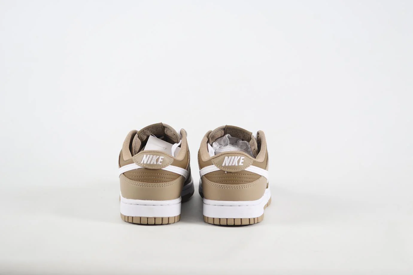 NIKE DUNK LOW JUDGE GREY LEATHER SNEAKERS EU 38.5 UK 5.5 US 6 - Image 9