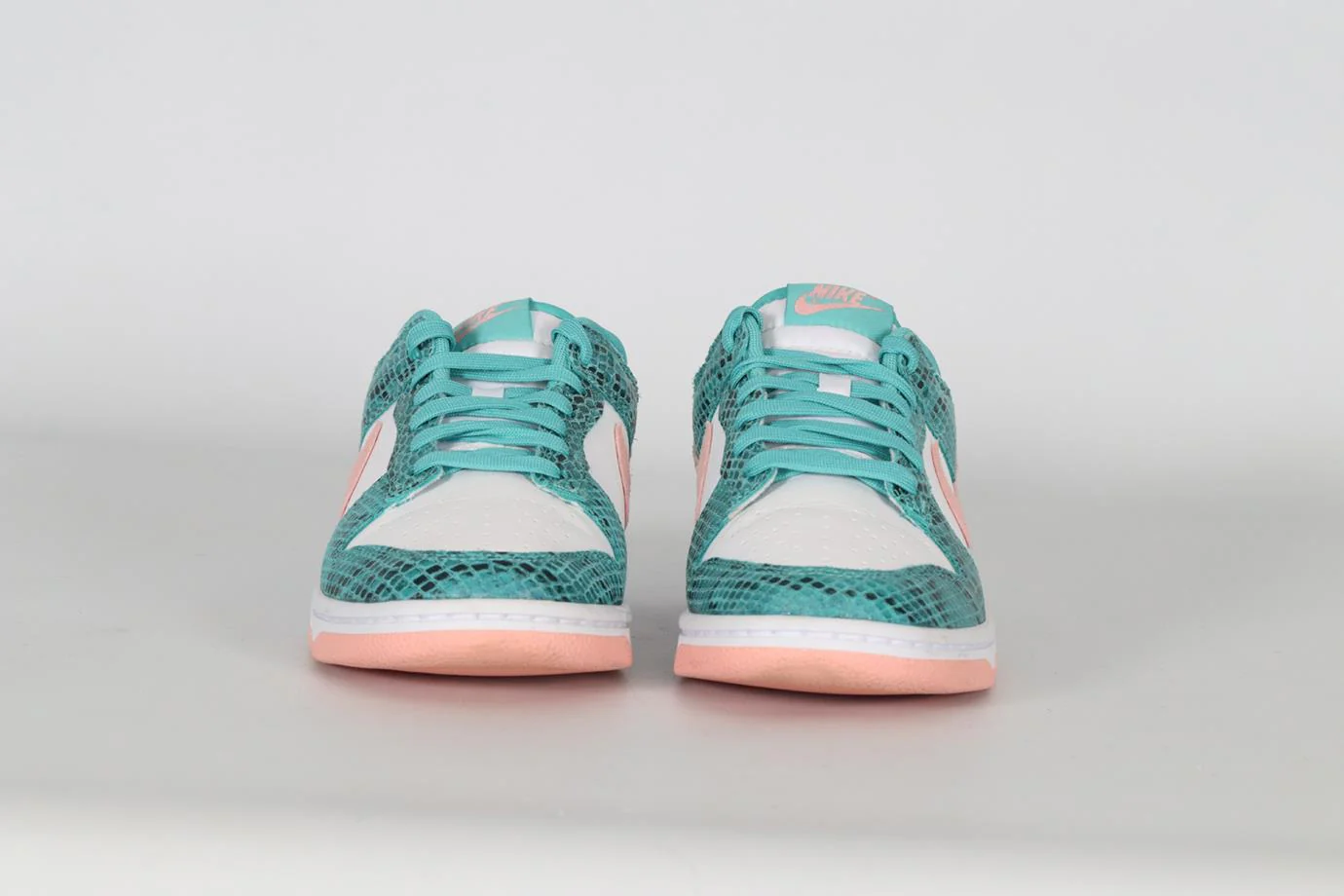 NIKE DUNK LOW WASHED TEAL LEATHER SNEAKERS EU 38.5 UK 5.5 US 8.5 - Image 3
