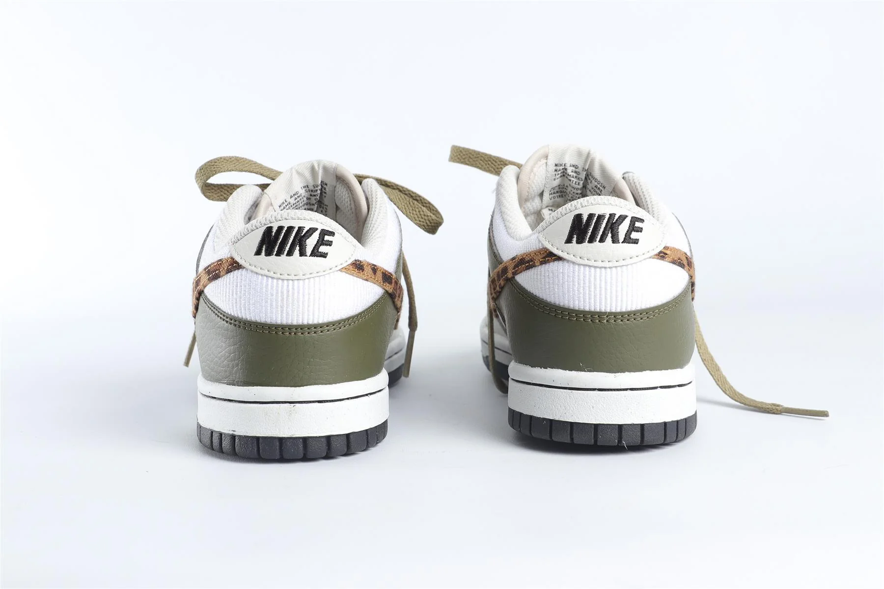 NIKE GREEN KIDS LEATHER SNEAKERS EU 35.5 UK 3 US 3.5 - Image 5