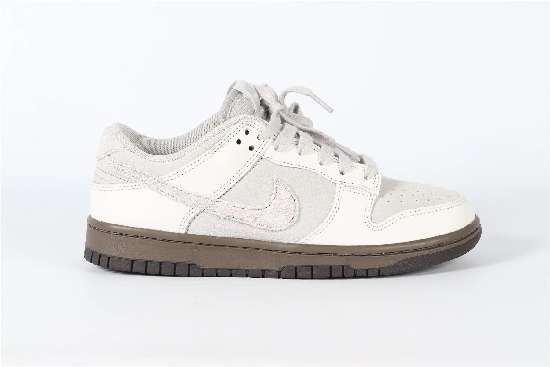 NIKE GREY DUNK LOW IRONSTONE SUEDE SNEAKERS EU 38.5 UK 5.5 US 6 - Image 2