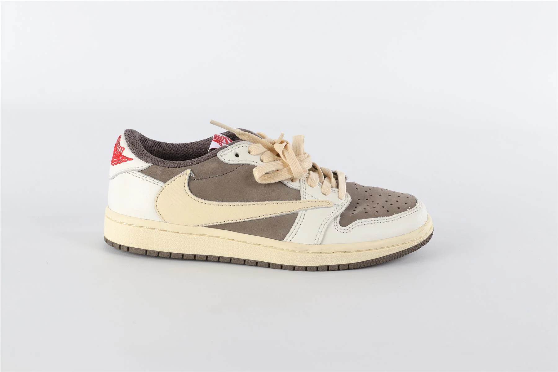 NIKE GREY LEATHER TRAINERS EU 37 UK 4 US 6.5 - Image 2