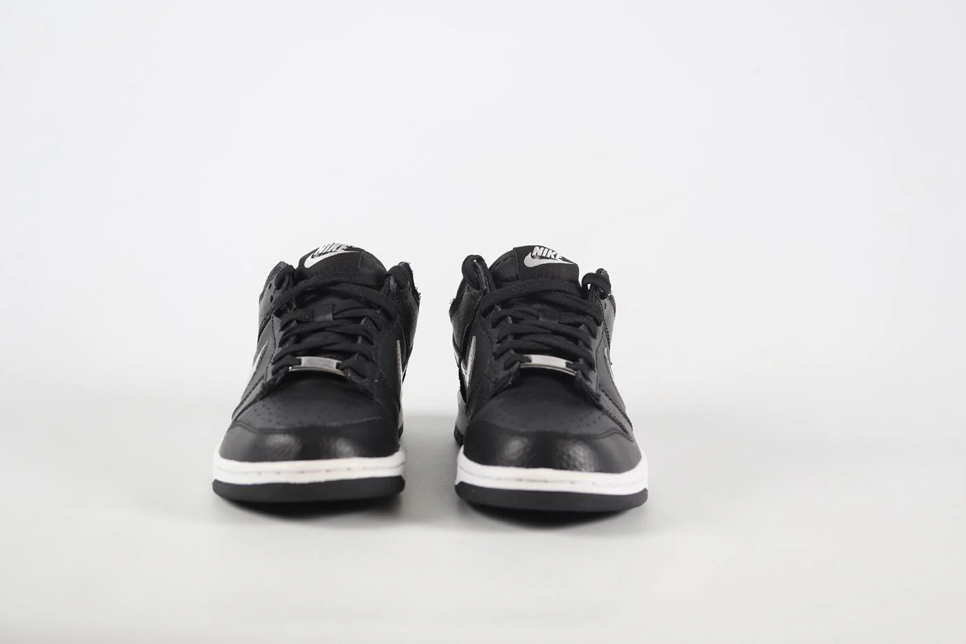 NIKE + NBA DUNK LOW BLACK SILVER LEATHER SNEAKERS EU 39 UK 6 US 6.5 - Image 3
