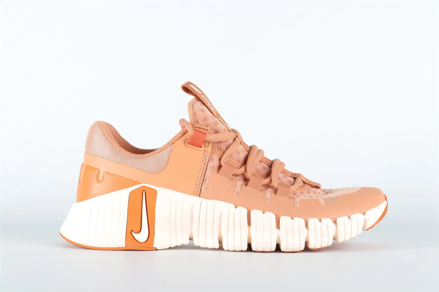NIKE ORANGE METCON SNEAKERS EU 38 UK 4.5 US 7 - Image 2
