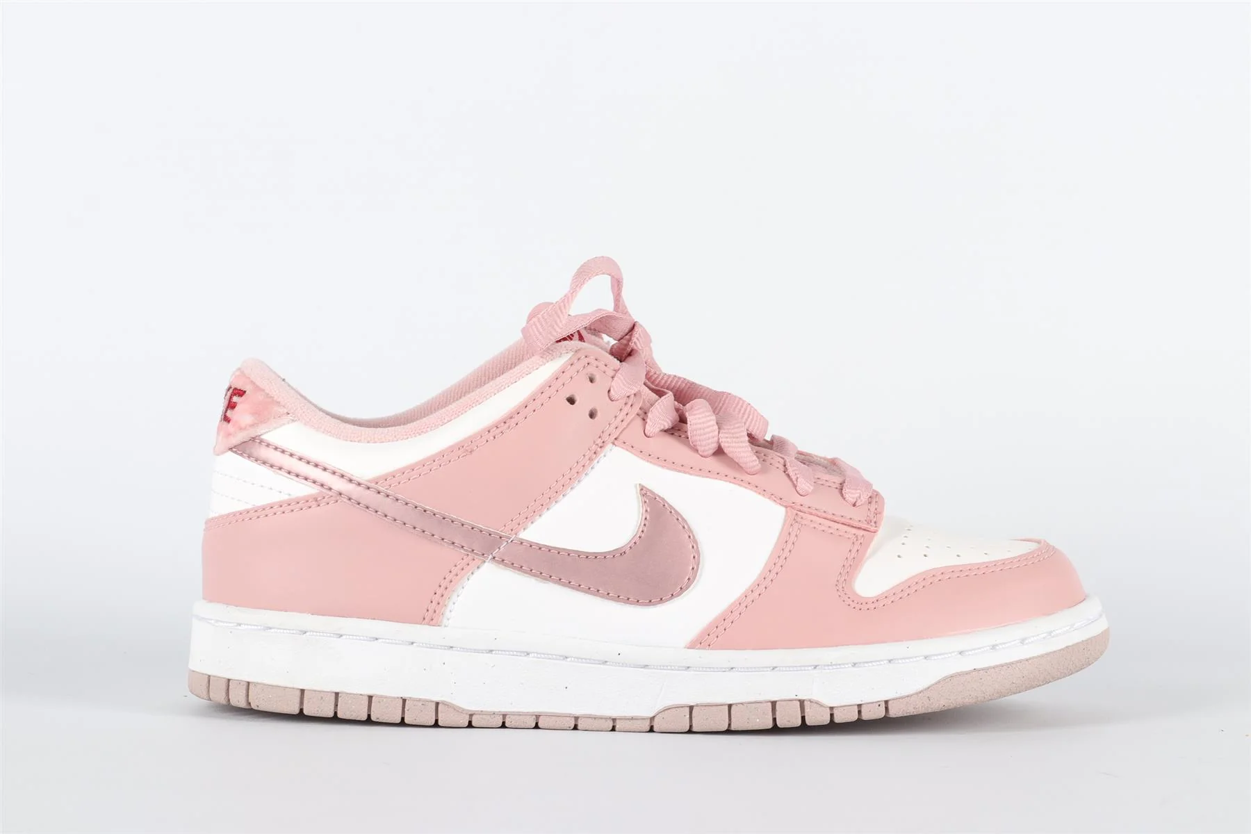 NIKE PINK DUNK PINK VELVET SNEAKERS EU 38.5 UK 5.5 US 6 - Image 2