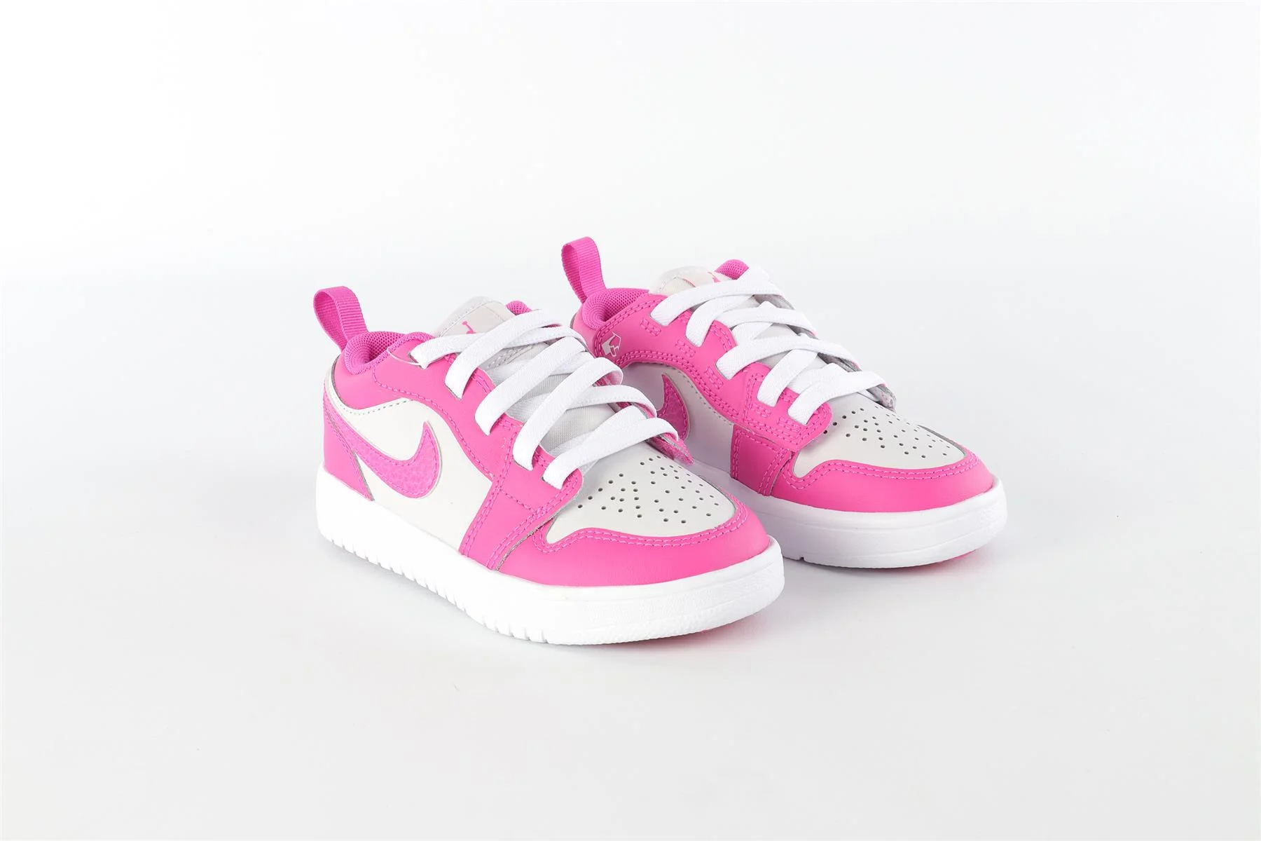 NIKE PINK GIRLS TRAINERS EU 29 UK 10.5 US 11.5 - Image 2