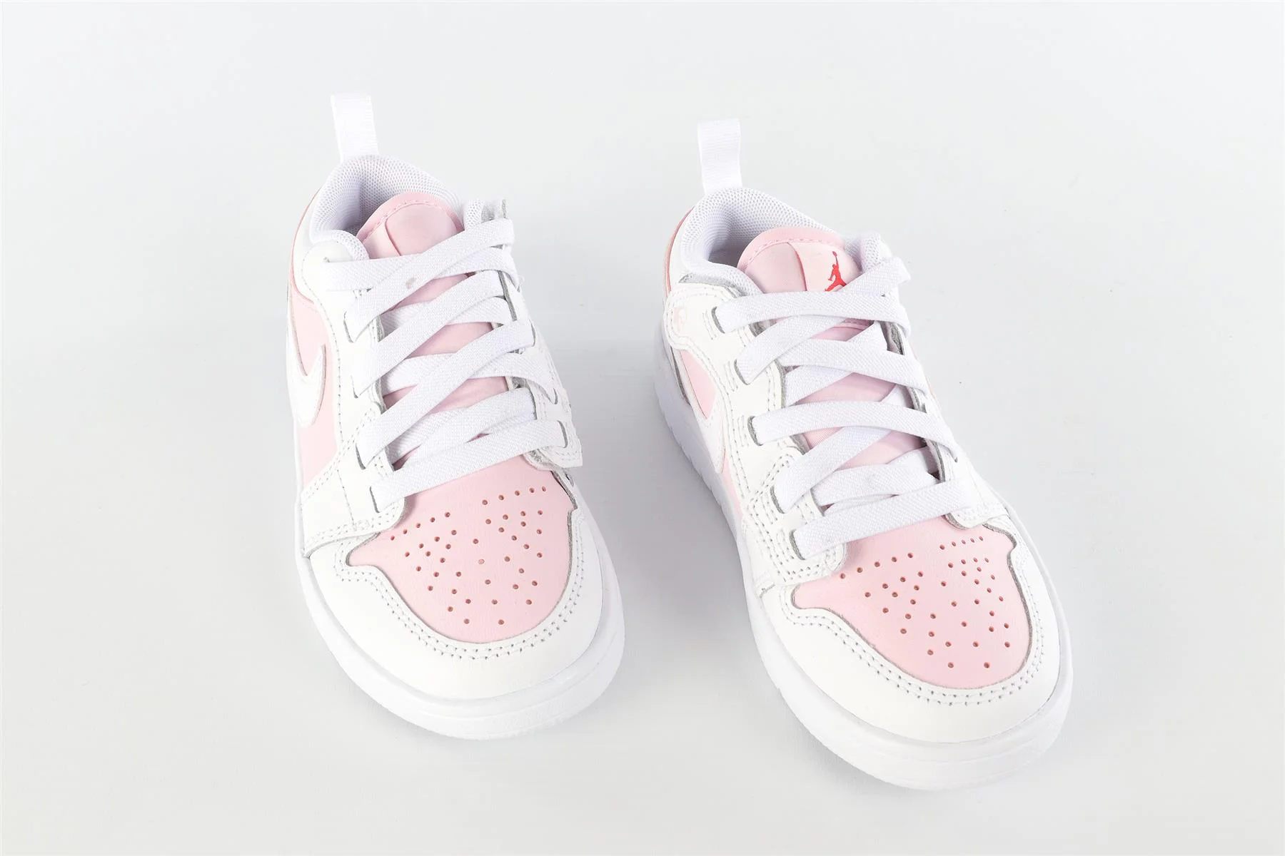 NIKE PINK GIRLS TRAINERS EU 29 UK 11 US 11.5 - Image 4