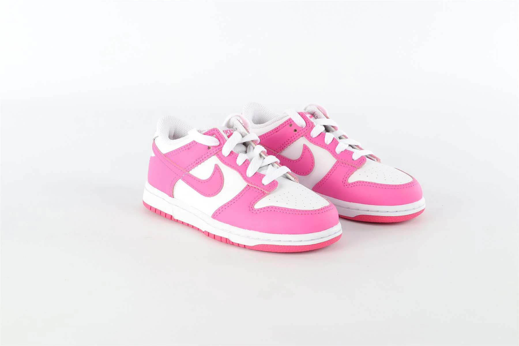 NIKE PINK GIRLS TRAINERS EU 29 UK 11 US 11.5 - Image 2