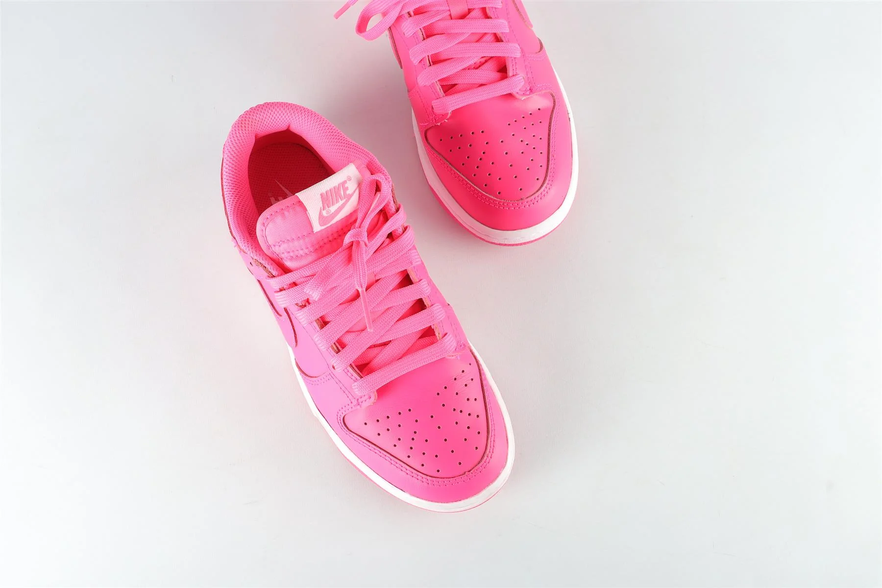 NIKE PINK KIDS GIRLS SNEAKERS EU 37.5 UK 4 US 6.5 - Image 3