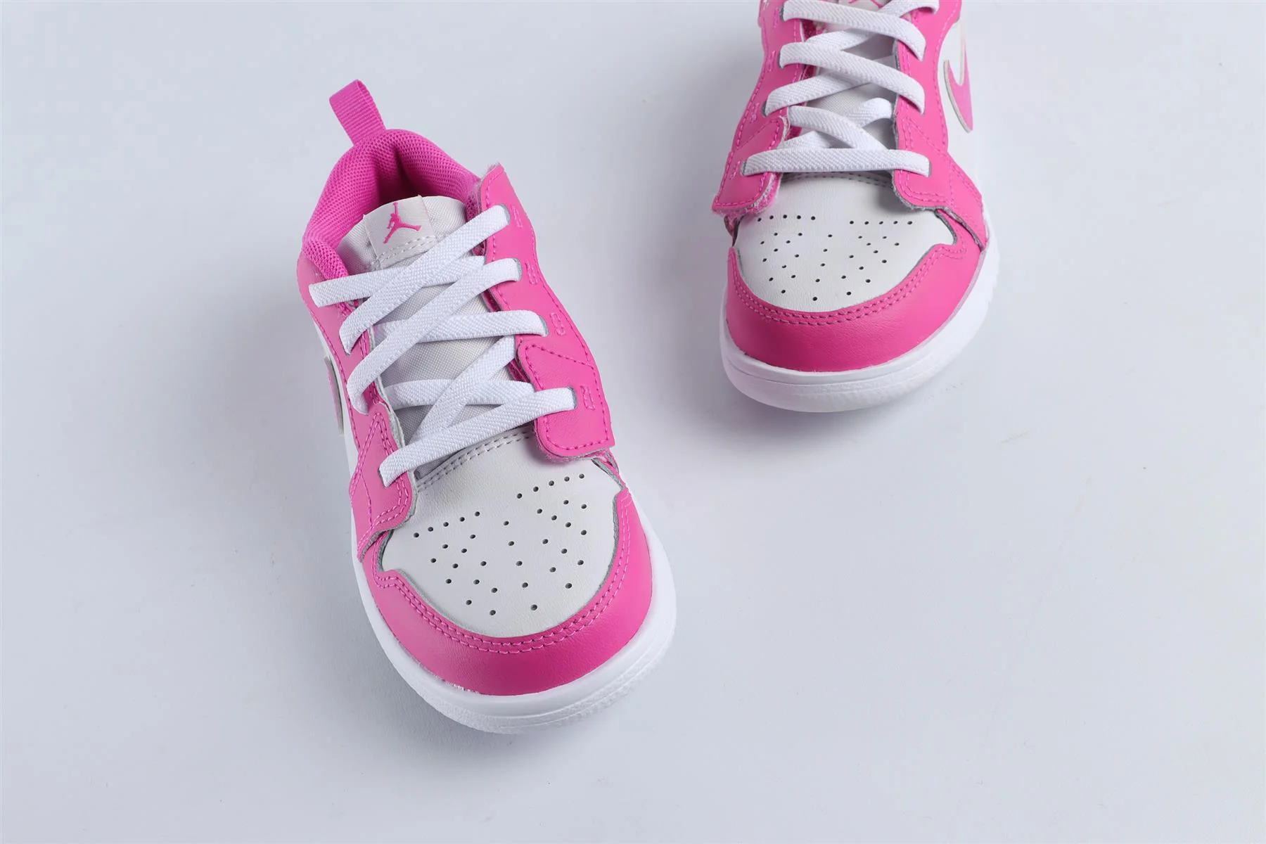 NIKE PINK KIDS LEATHER SNEAKERS EU 27 UK 9.5 US 10 - Image 4