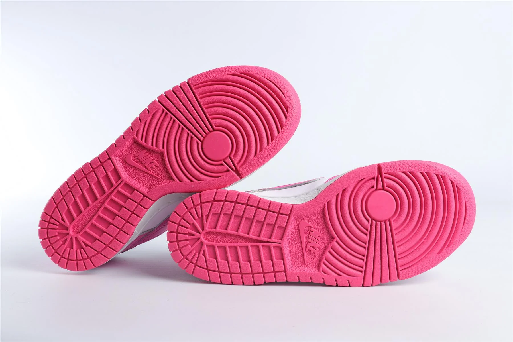 NIKE PINK KIDS LEATHER SNEAKERS EU 35.5 UK 3 US 3.5 - Image 6