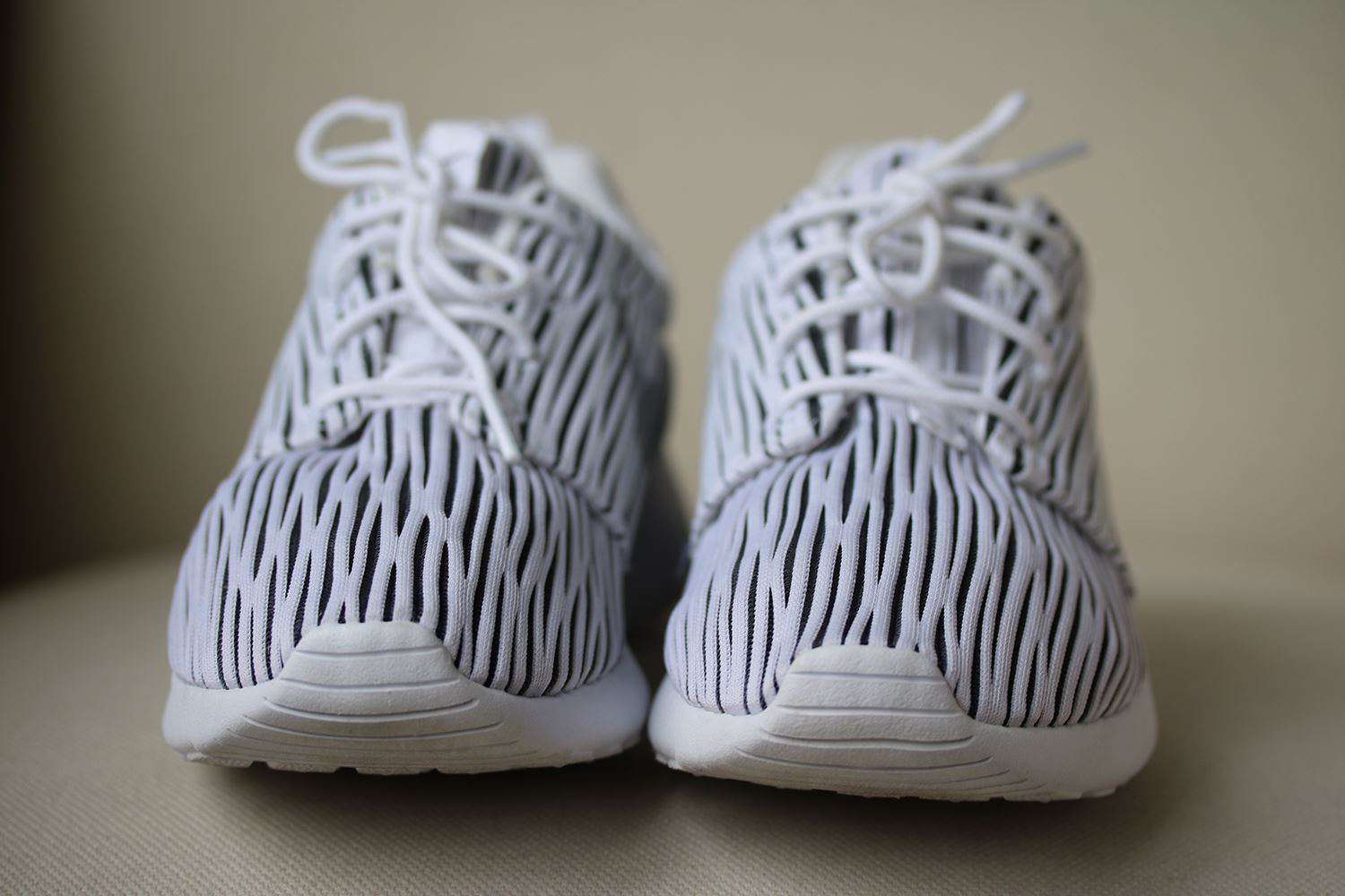 NIKE ROSHE RUN TEXTURED SNEAKERS FR 39 UK 5.5 US 8 - Image 2