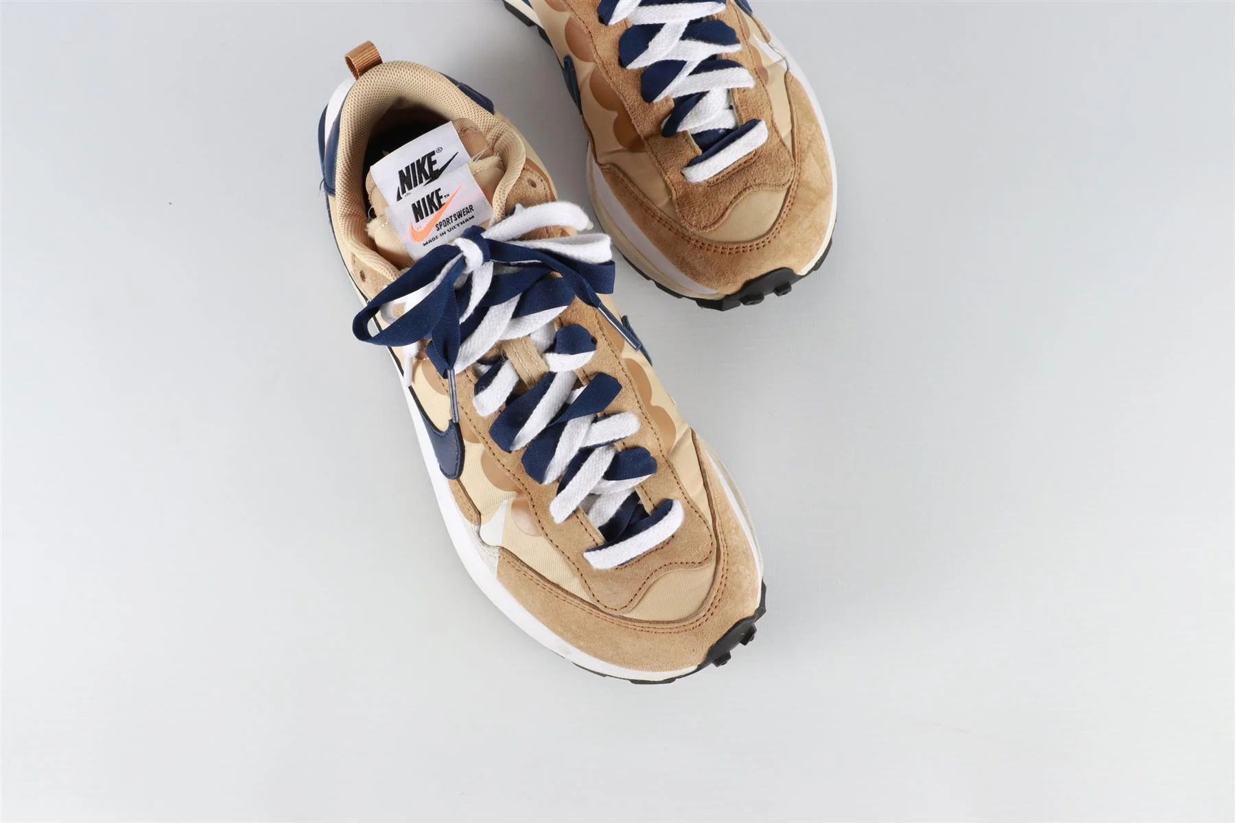 NIKE + SACAI VAPORWAFFLE TAN NAVY SNEAKERS EU 39 UK 6 US 6.5 - Image 4