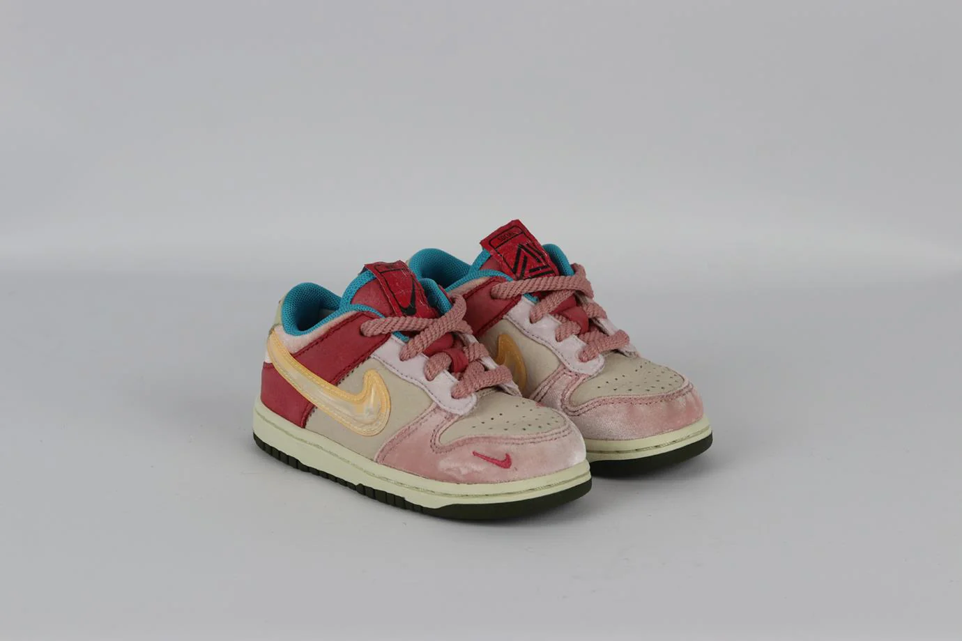 NIKE + SOCIAL STATUS KIDS GIRLS DUNK LOW LEATHER SNEAKERS EU 35.5 UK 6.5 - Image 2