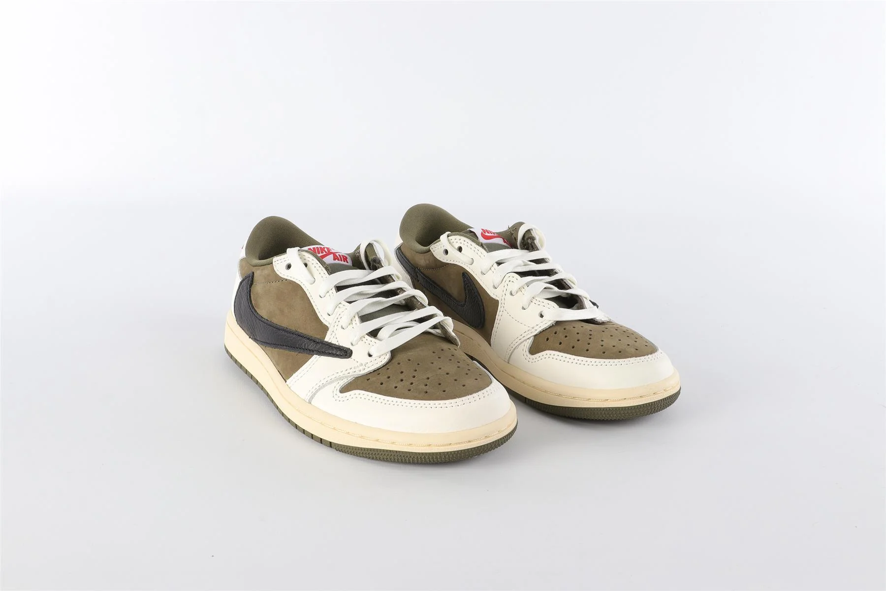 NIKE + TRAVIS SCOTT AIR JORDAN REVERSE MEDIUM OLIVE SNEAKERS EU 37 UK 4 US 6.5 - Image 2