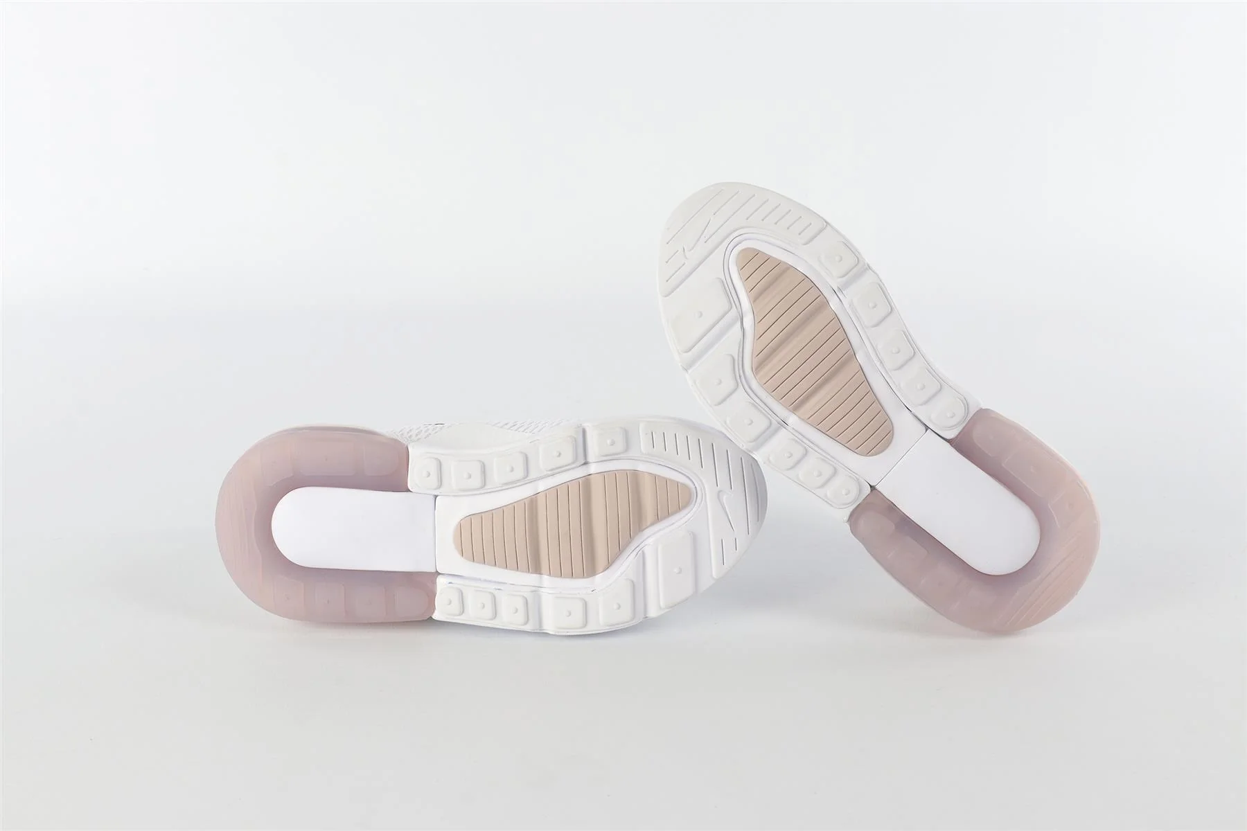 NIKE WHITE BOYS TRAINERS EU 29 (UK 10.5, US 11.5) - Image 6