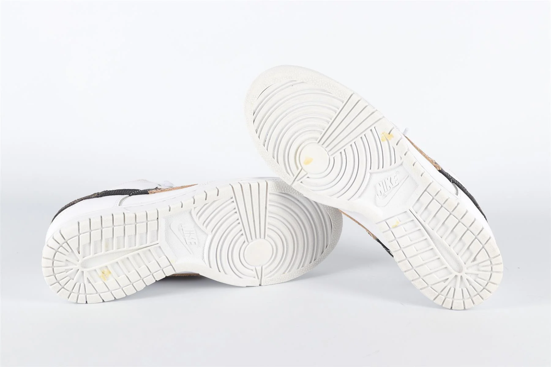 NIKE WHITE DUNK PRIMAL WHITE SNEAKER EU 39 UK 5.5 US 8 - Image 6