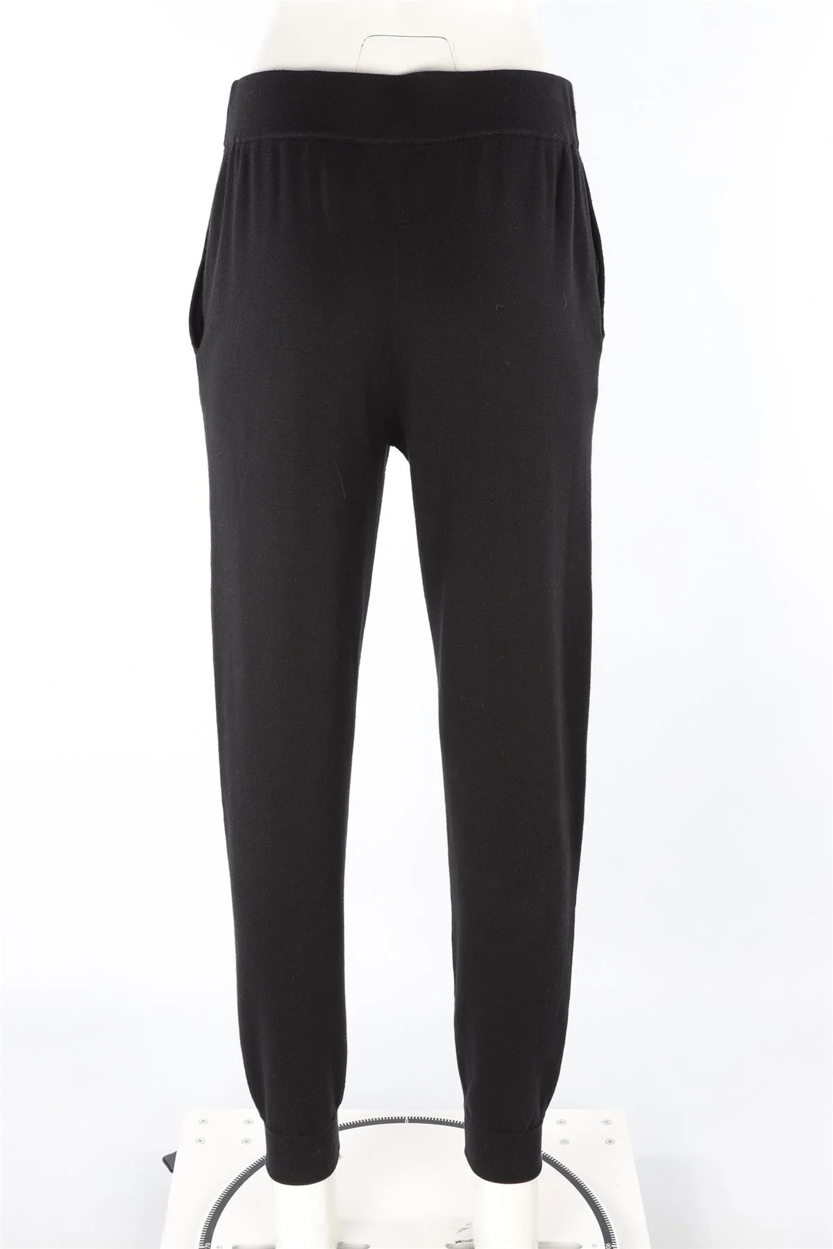 OLIVIA VON HALLE BLACK SILK TAPERED PANTS MEDIUM - Image 4