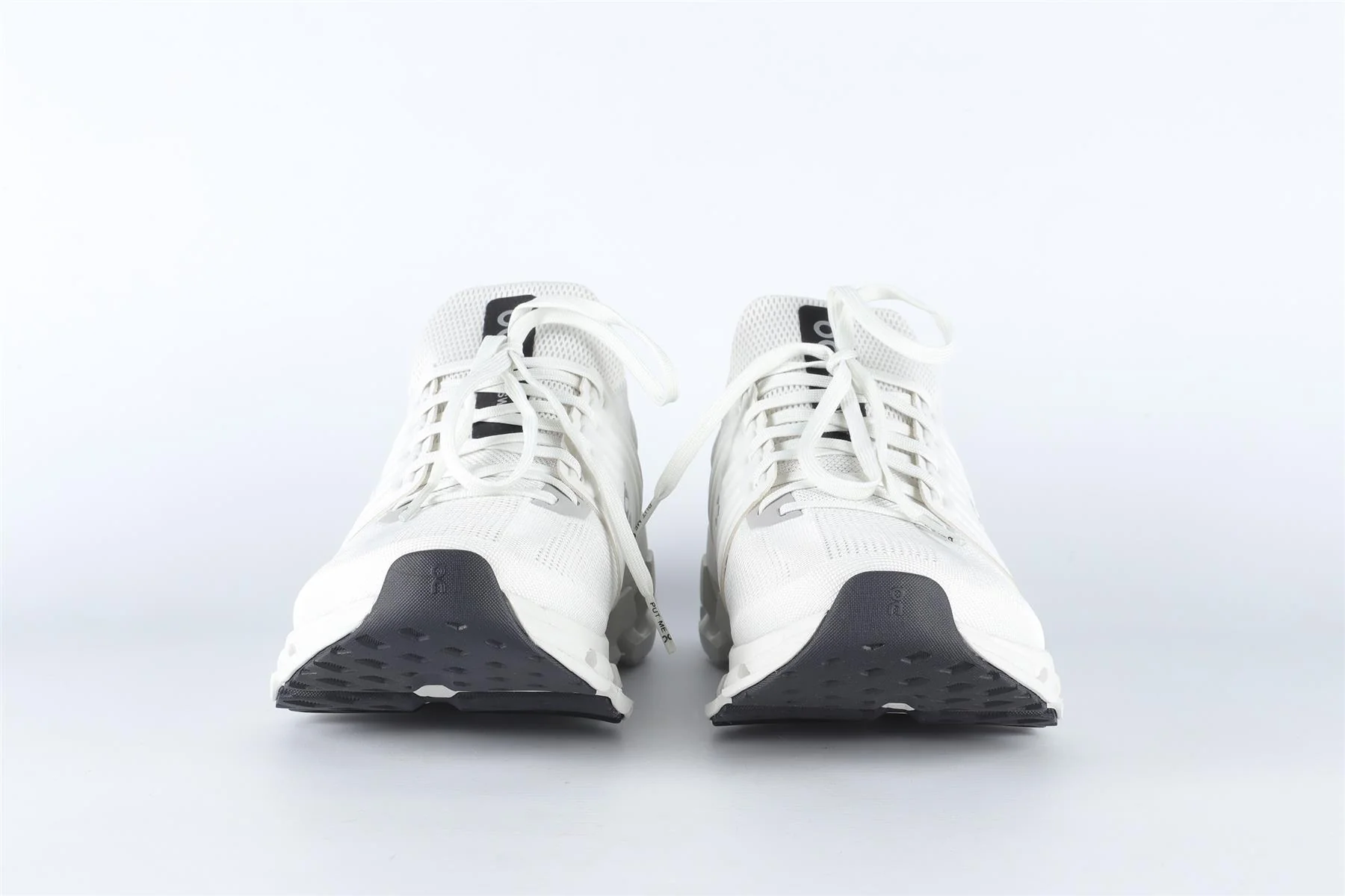 ON WHITE MEN'S CLOUDSWIFT SNEAKERS EU 43 UK 9 US 9.5 - Image 3