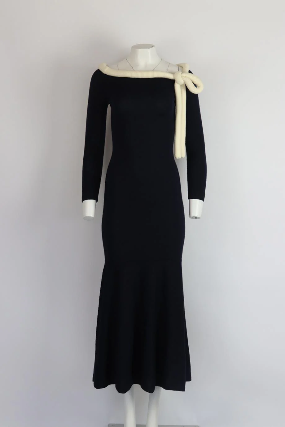 OSCAR DE LA RENTA 2018 OFF THE SHOULDER WOOL MAXI DRESS SMALL - Image 2