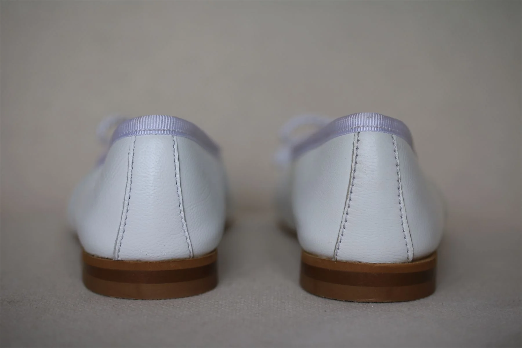 OSCAR DE LA RENTA GIRLS WHITE LEATHER FLATS EU 25 UK 7.5 - Image 4