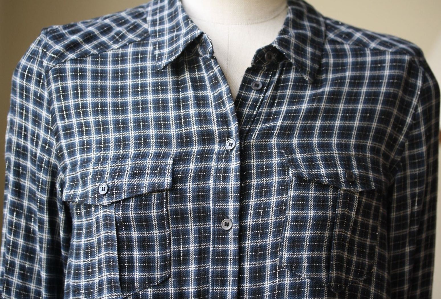PAIGE MYA SHIRT IN BLACK ROSETTE PLAID SMALL - Image 4