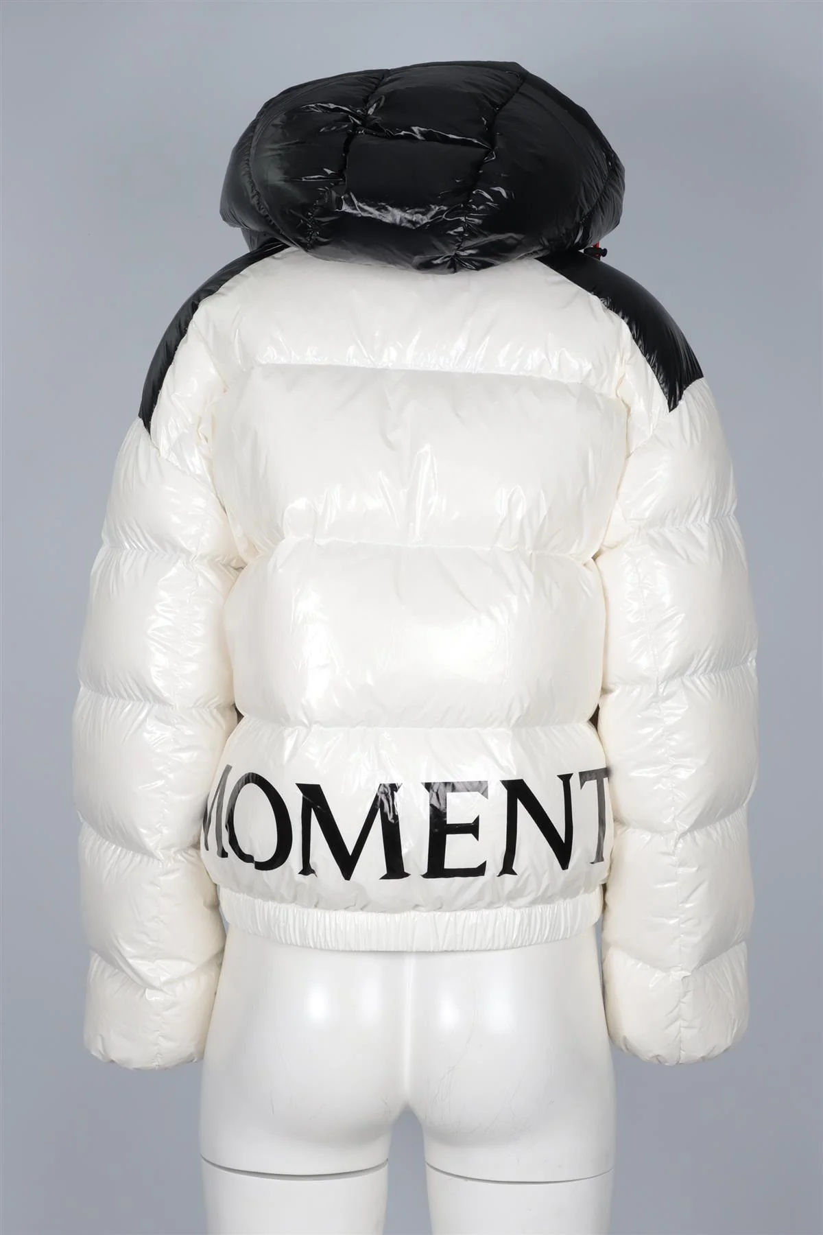 PERFECT MOMENT IVORY PADDED DOWN JACKET SMALL - Image 4
