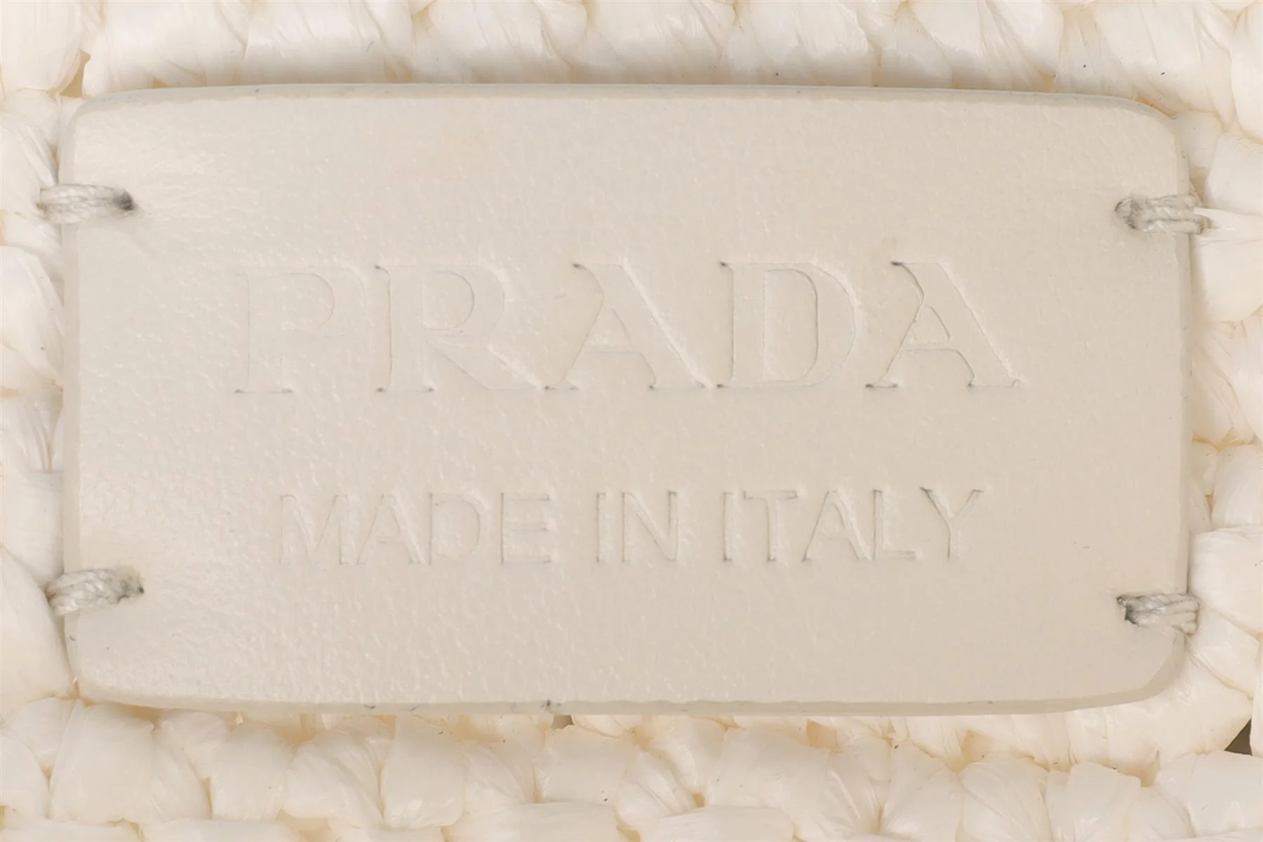 PRADA WHITE RAFFIA TOTE BAG - Image 9