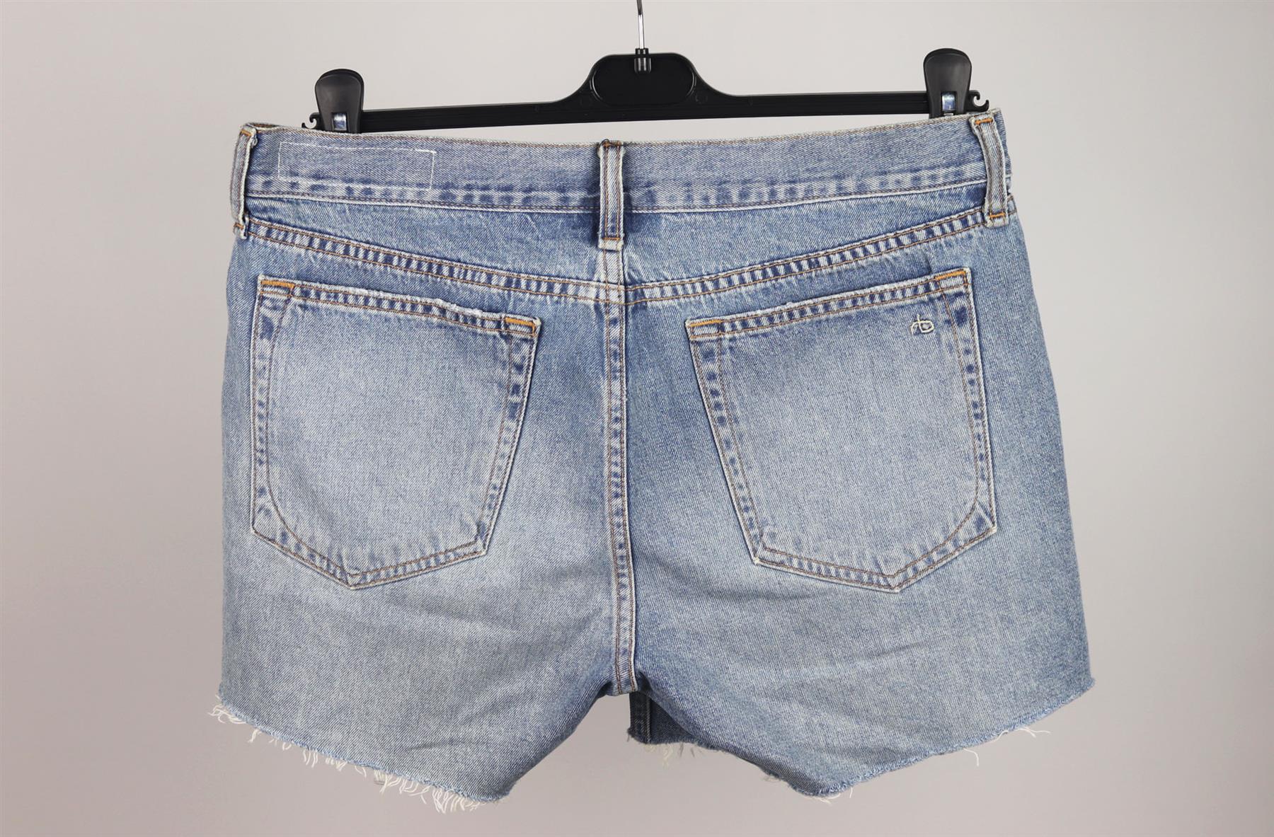 RAG AND BONE/JEAN BOYFRIEND DISTRESSED DENIM SHORTS W26 UK 8 - Image 8