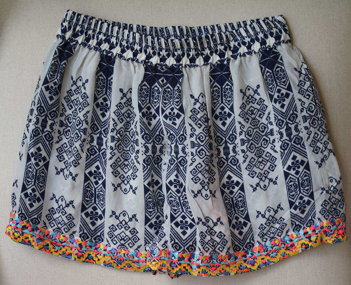 ROCOCO SAND EMBROIDERED SILK SHORTS SMALL - Image 3