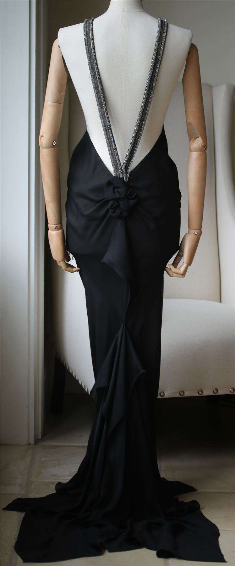 ROLAND MOURET ROSETTE HALTER-NECK SILK EMBELLISHED GOWN UK 8 - Image 4