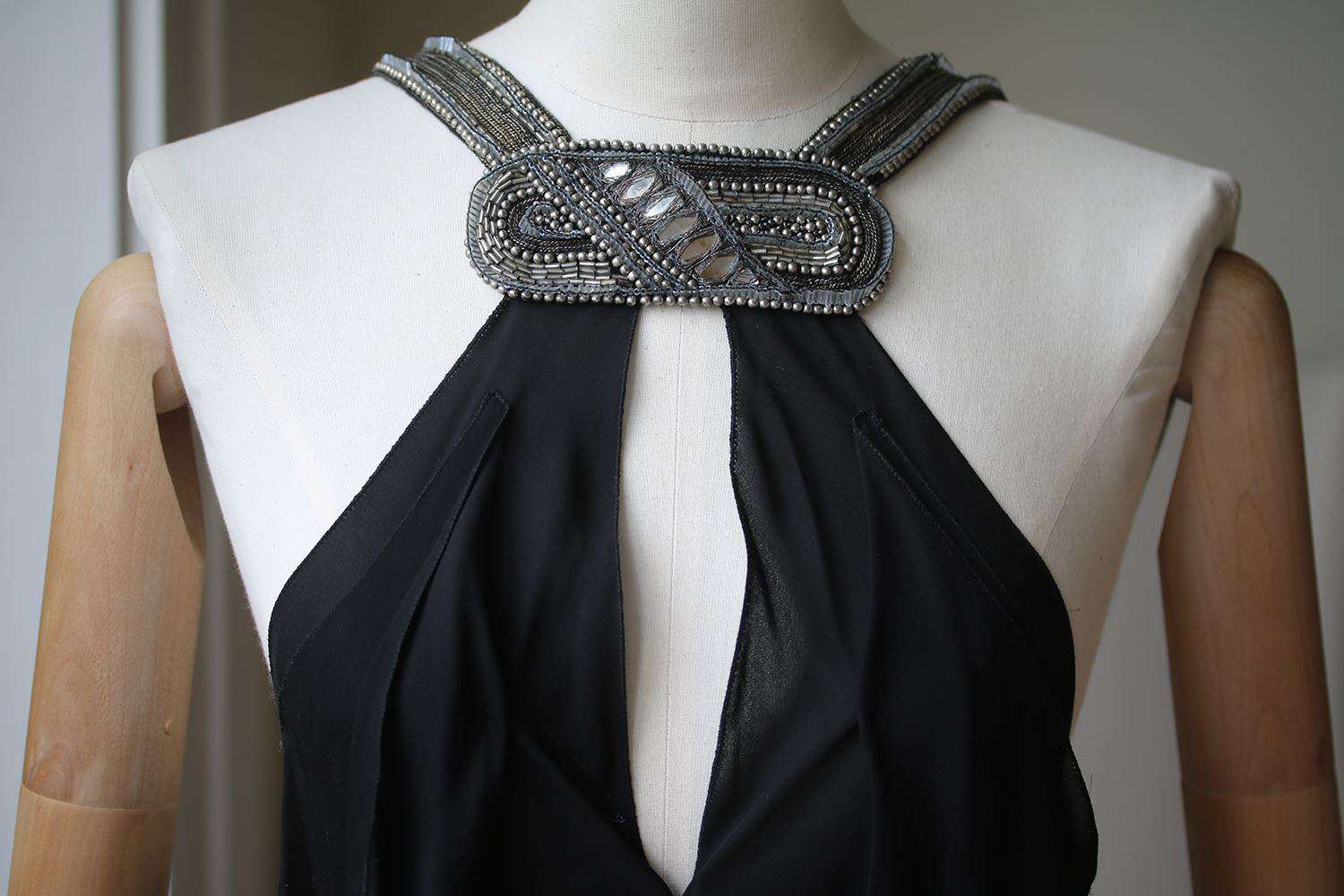 ROLAND MOURET ROSETTE HALTER-NECK SILK EMBELLISHED GOWN UK 8 - Image 5