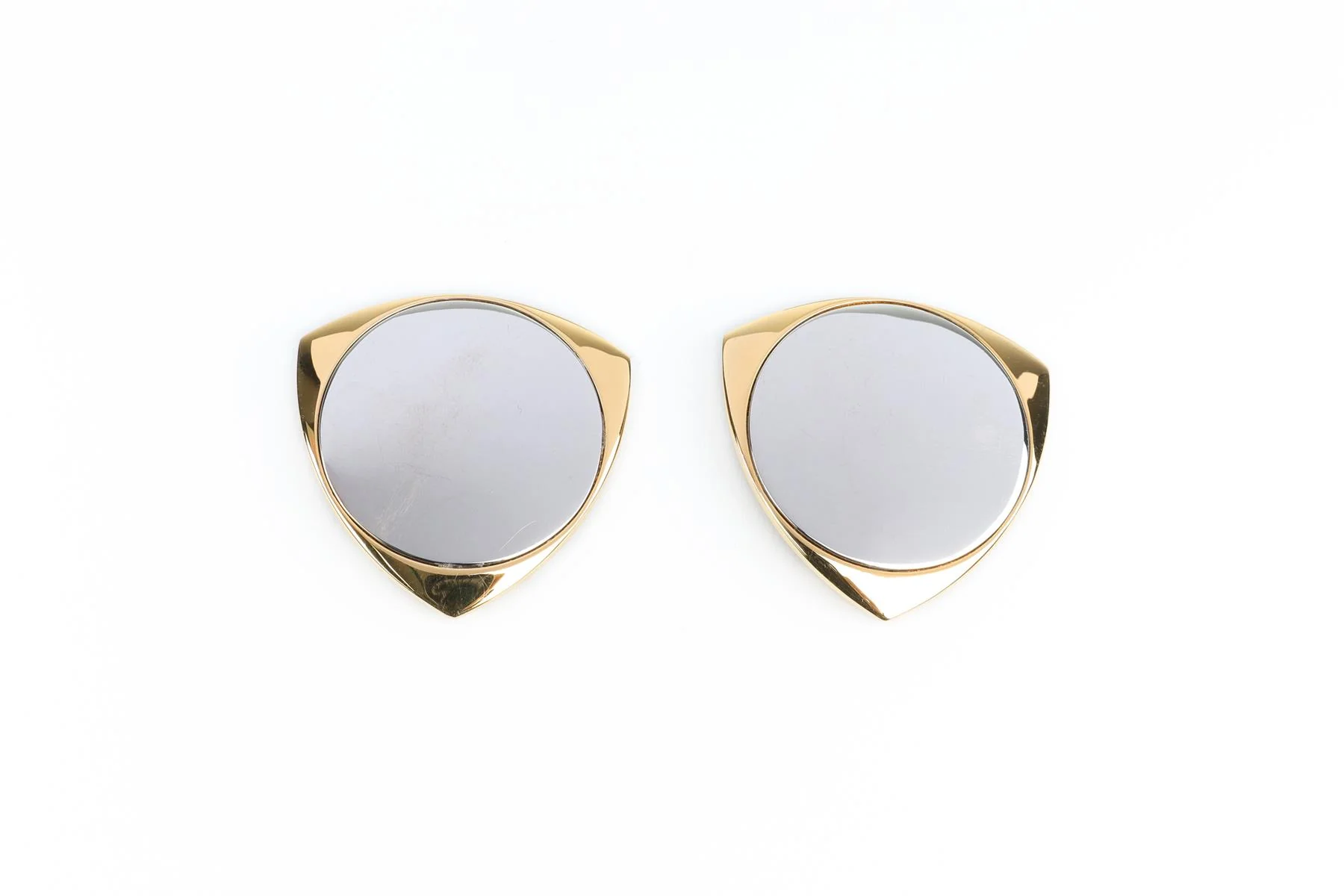 SAINT LAURENT GOLD SHIELD BRASS CLIP EARRINGS - Image 3