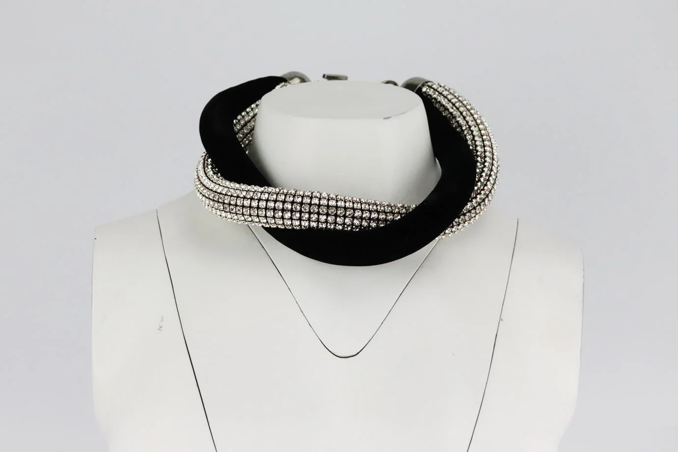 SAINT LAURENT TWISTED CRYSTAL EMBELLISHED VELVET NECKLACE - Image 3