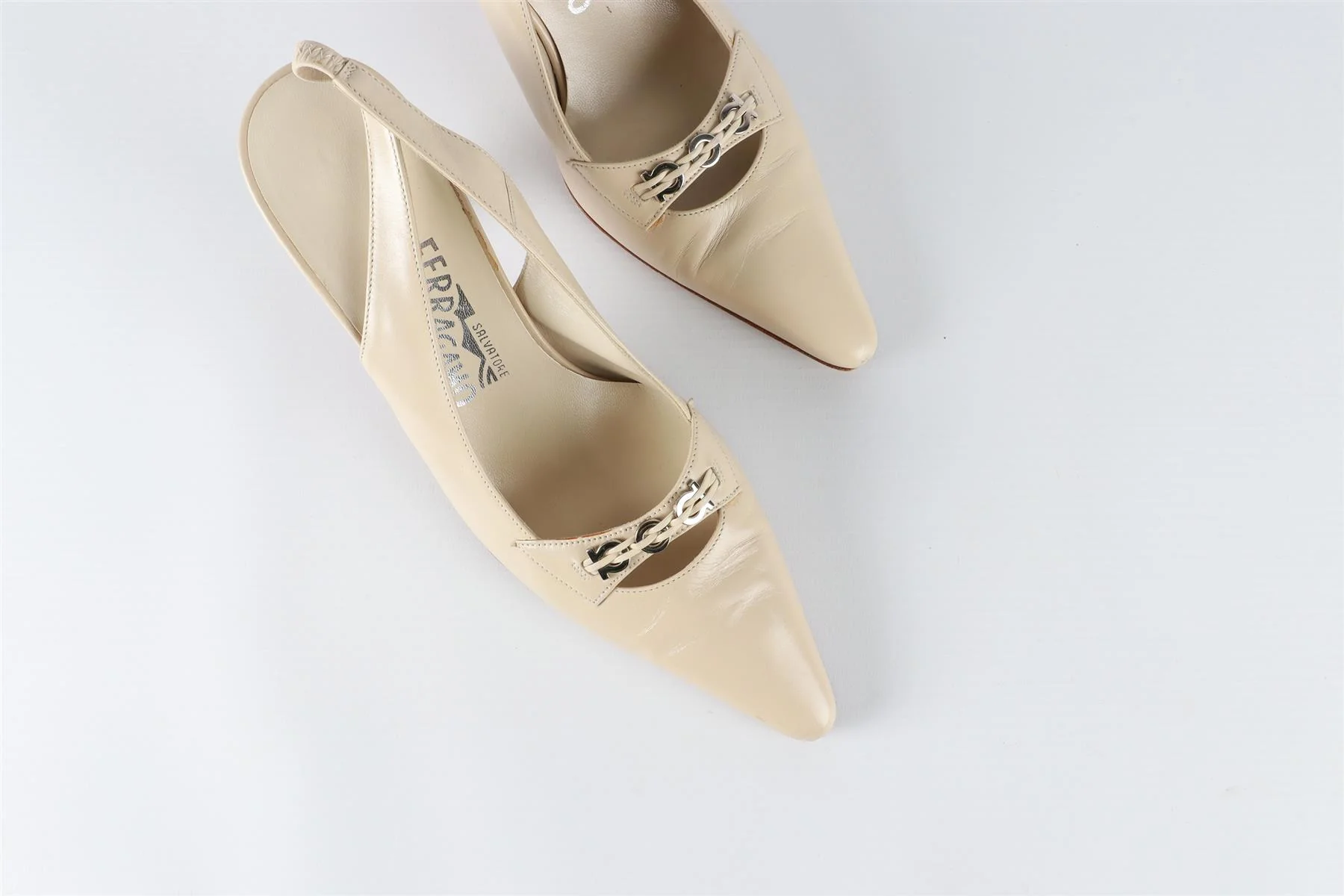 SALVATORE FERRAGAMO BEIGE LEATHER SLINGBACK PUMPS EU 37 UK 4 US 7 - Image 4