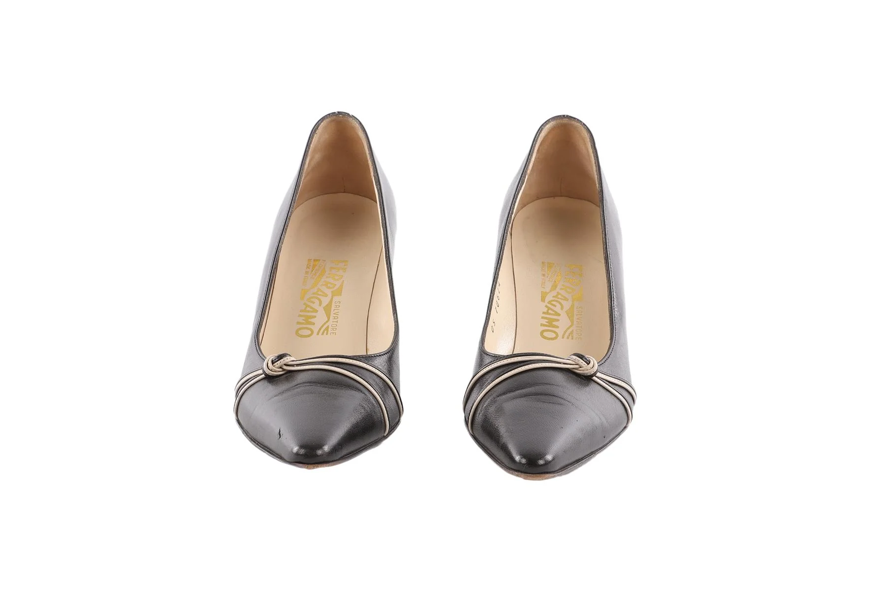SALVATORE FERRAGAMO BLACK VINTAGE LEATHER PUMPS US 7 EU 37 UK 4 - Image 3