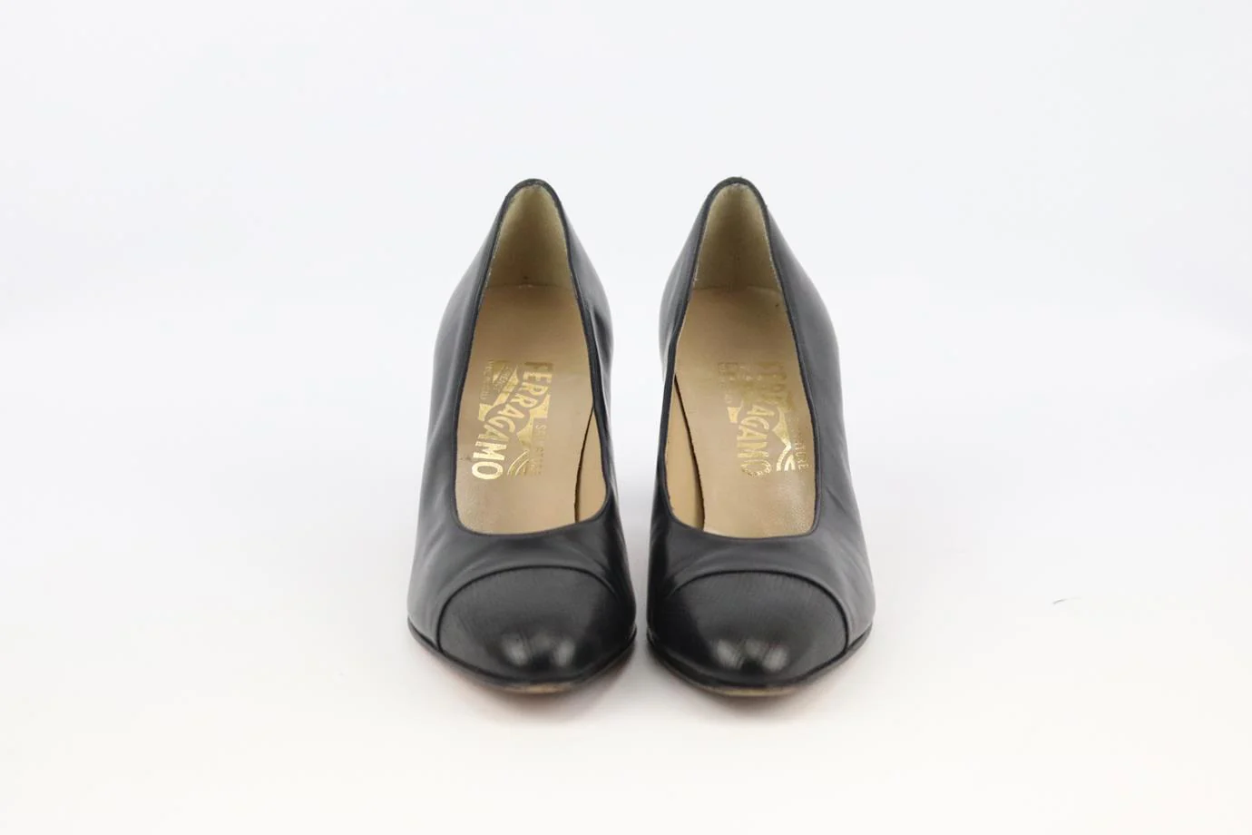SALVATORE FERRAGAMO VINTAGE LEATHER PUMPS EU 37 UK 4 US 7 - Image 3