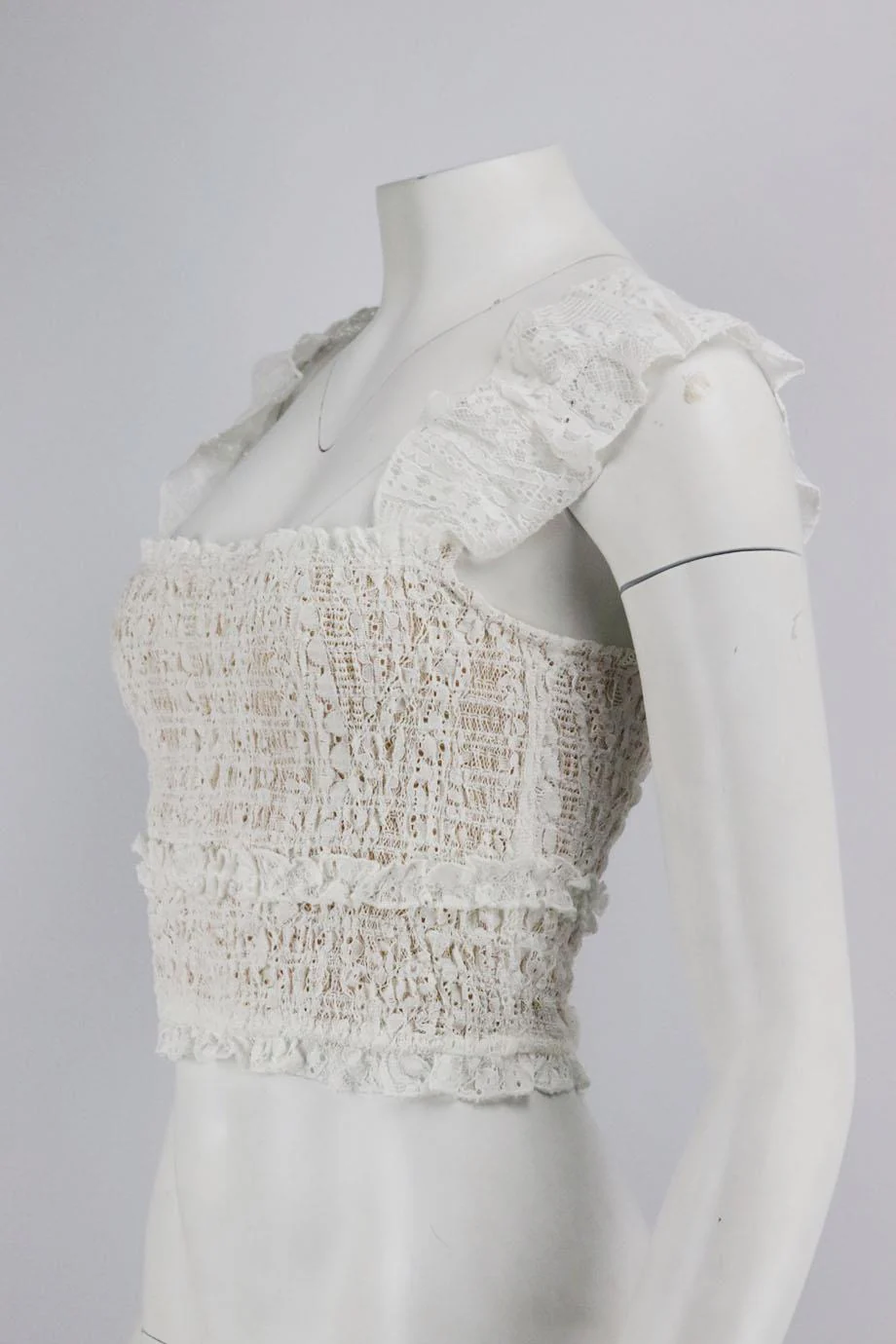 SAYLOR CROPPED SHIRRED LACE TOP XSMALL - Image 3