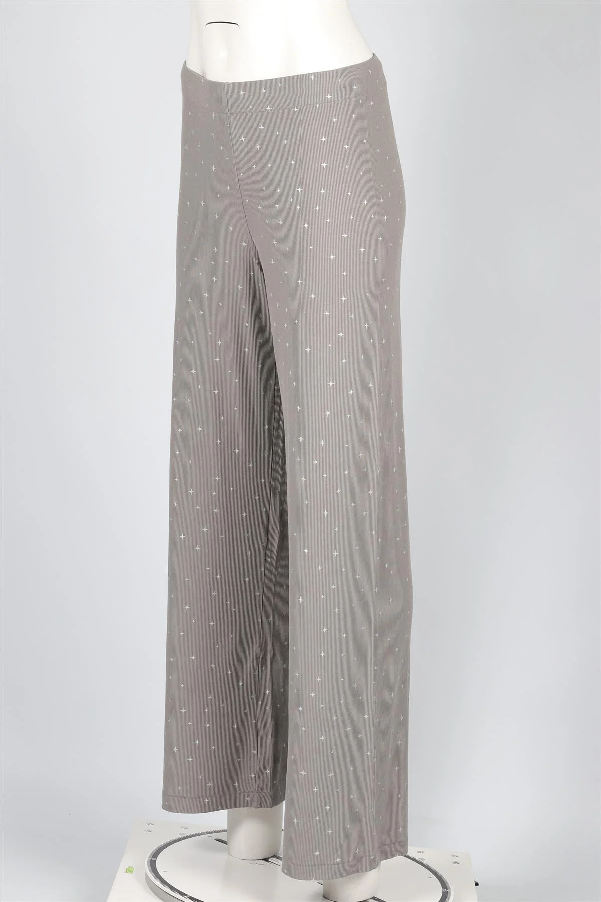 SKIMS GREY MODAL PYJAMA SET SMALL - Image 6