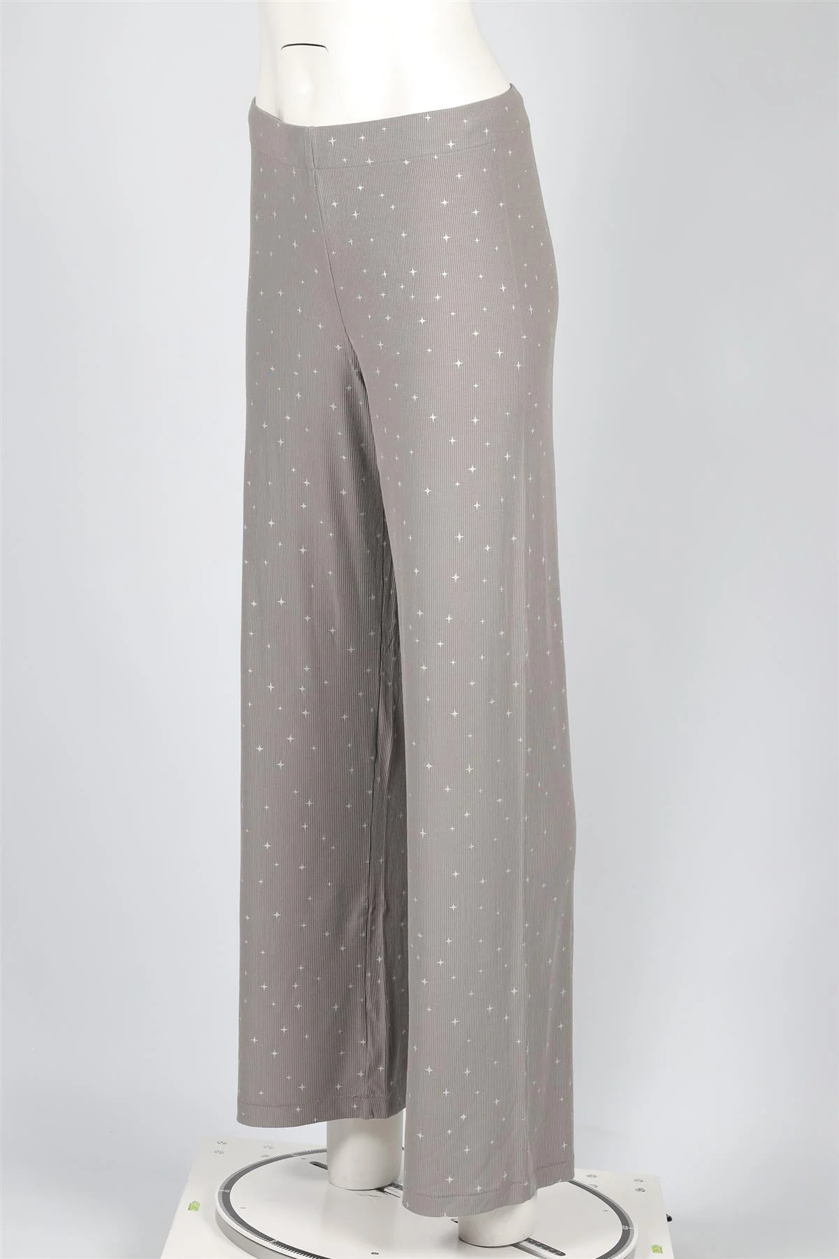 SKIMS GREY MODAL PYJAMA SET SMALL - Image 6