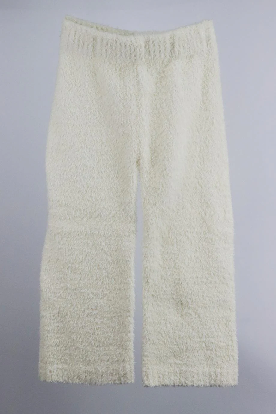 SKIMS KIDS GIRLS FLEECE PANTS 6-7 YEARS - Image 3