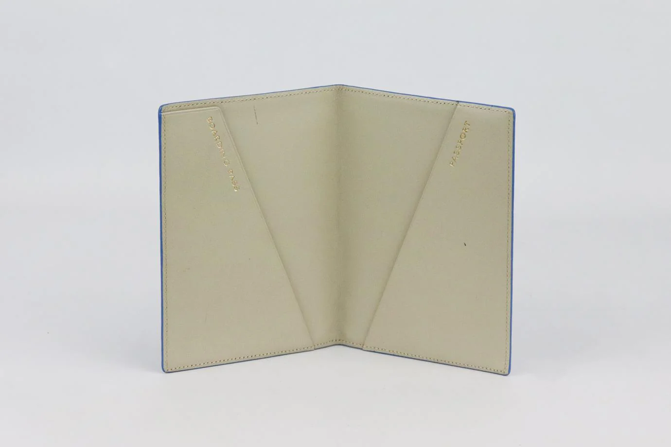 SMYTHSON PERSONALISED PANAMA LEATHER PASSPORT HOLDER - Image 4