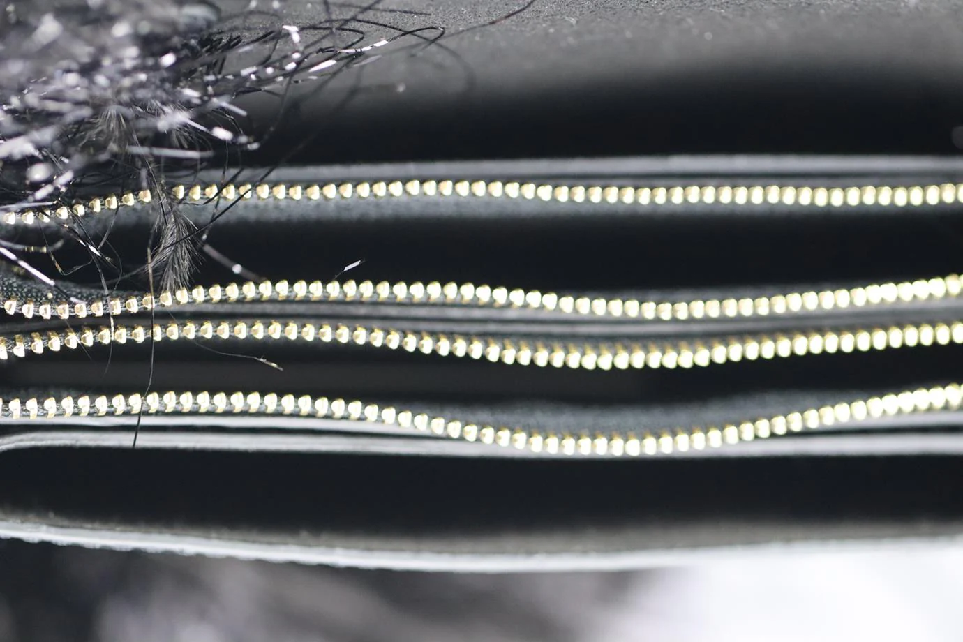 SONIA RYKIEL FEATHER TRIMMED CROC EFFECT LEATHER CLUTCH - Image 7