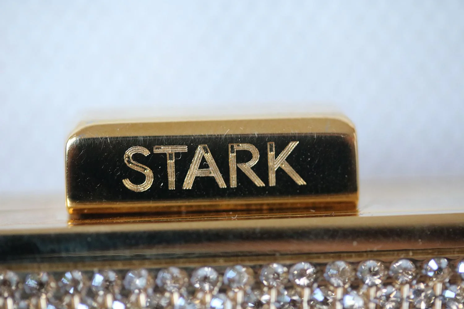 STARK PUT A RING ON IT CRYSTAL BOX CLUTCH - Image 3