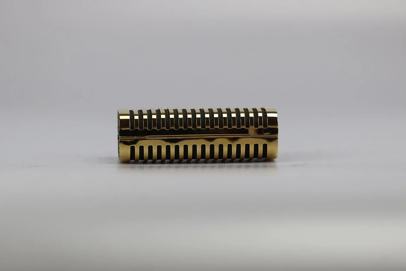STARK PYTHON AND GOLD TONE CLUTCH - Image 7