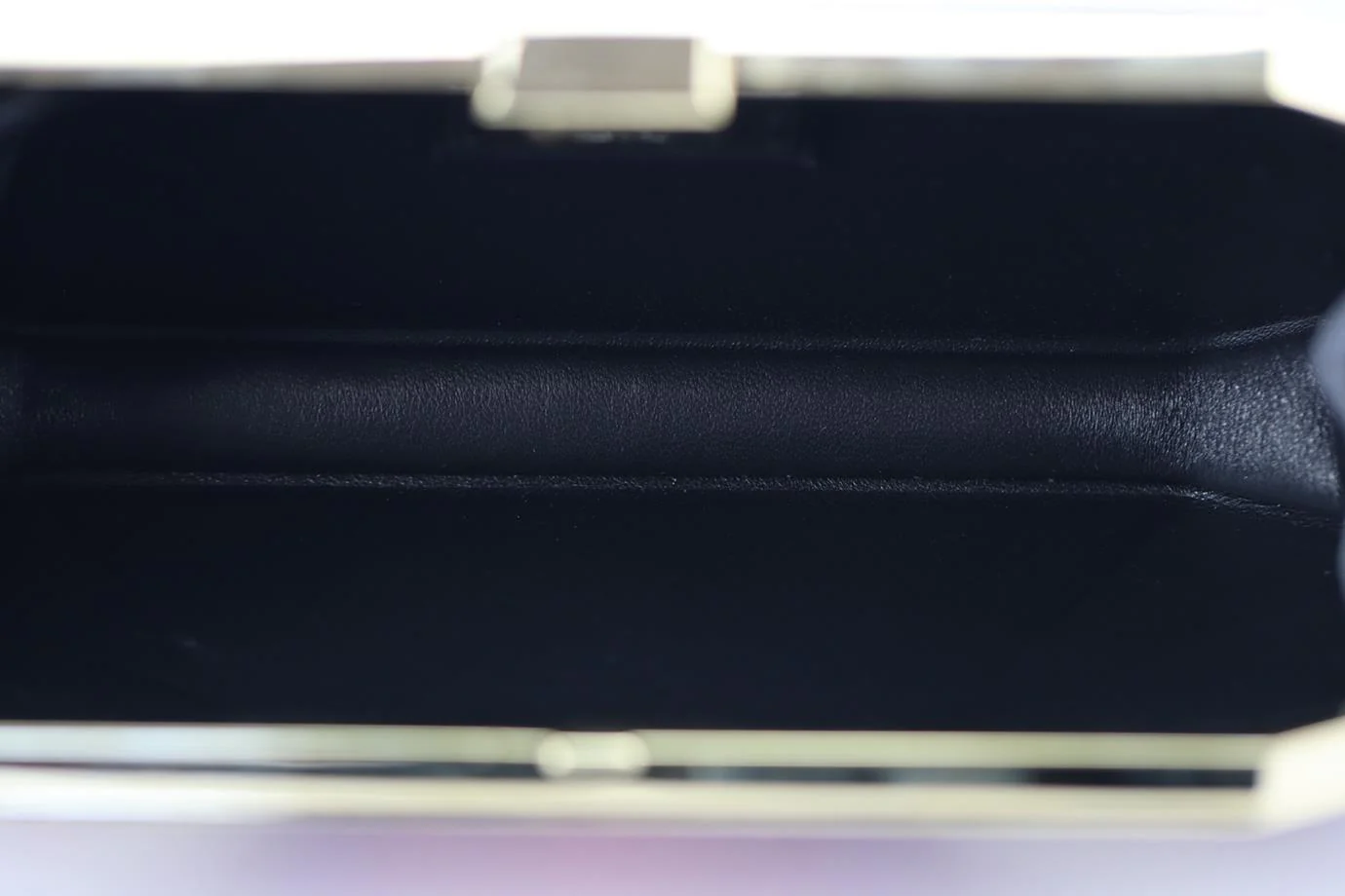 STARK PYTHON AND GOLD TONE CLUTCH - Image 7