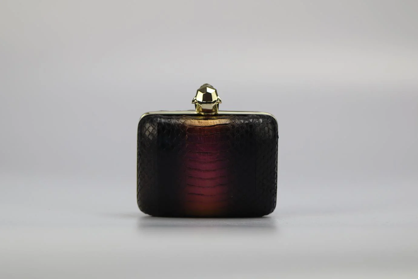 STARK PYTHON AND SILVER TONE CLUTCH - Image 4