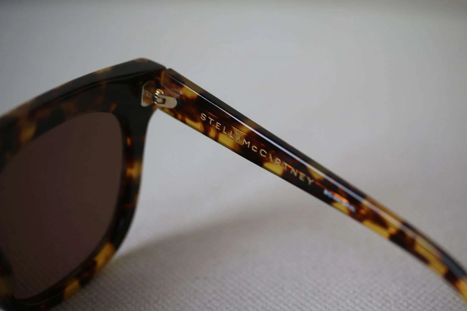 STELLA MCCARTNEY CHAIN-TRIMMED D-FRAME ACETATE SUNGLASSES - Image 6