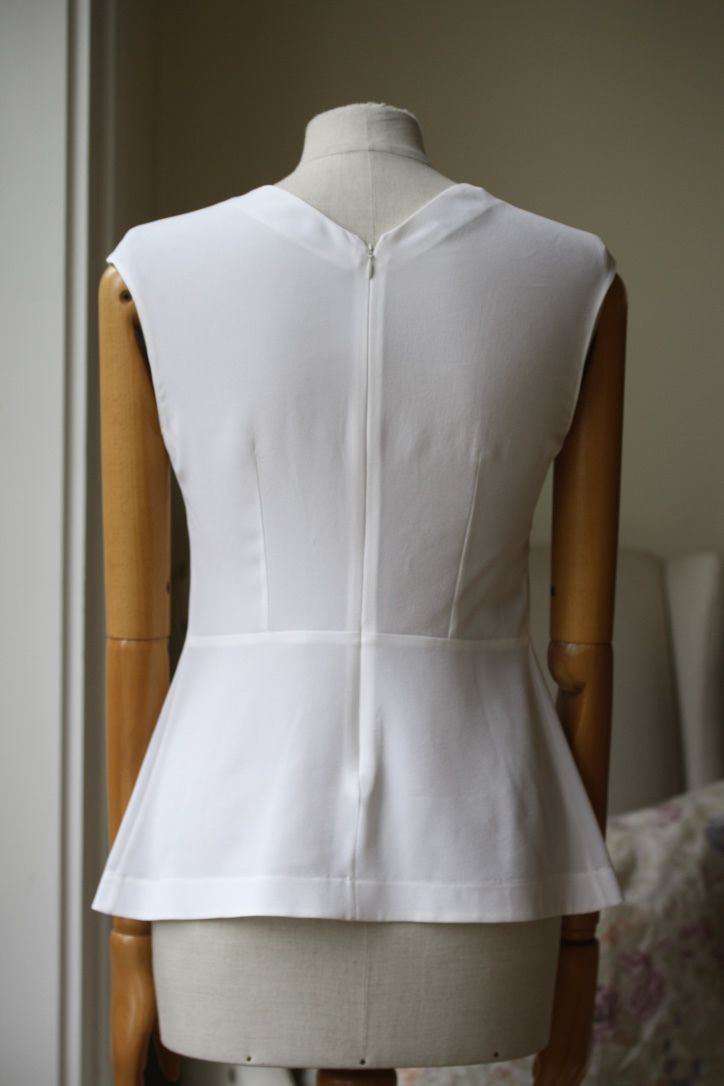 STELLA MCCARTNEY IVORY SLEEVELESS TOP IT 38 UK 6/8 - Image 7
