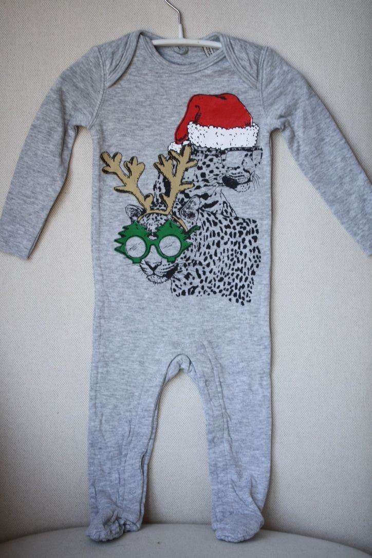 STELLA MCCARTNEY KIDS BABY RUFUS CHRISTMAS BABYGROW 6 MONTHS - Image 3