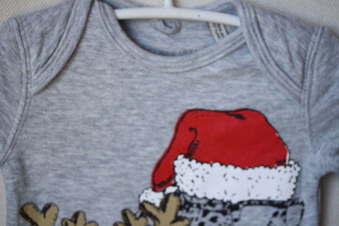 STELLA MCCARTNEY KIDS BABY RUFUS CHRISTMAS BABYGROW 6 MONTHS - Image 4